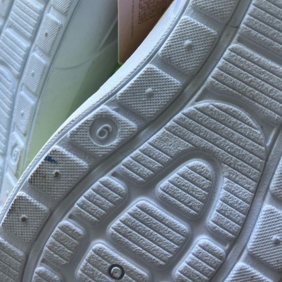 Neon Sneakers - Picture 5 of 5